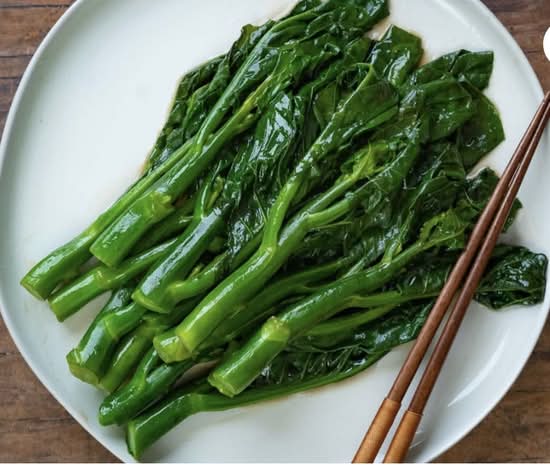 Stir Fried Chinese Broccoli (Kai Lan) 炒唐兰